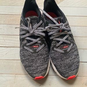 Nike Air Max girls sneaker size 4y